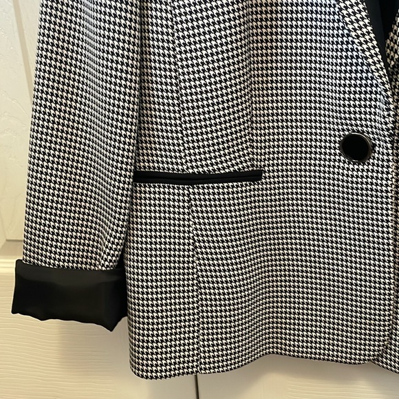 KASPER BLACK/WHITE BLAZER - Picture 4 of 5